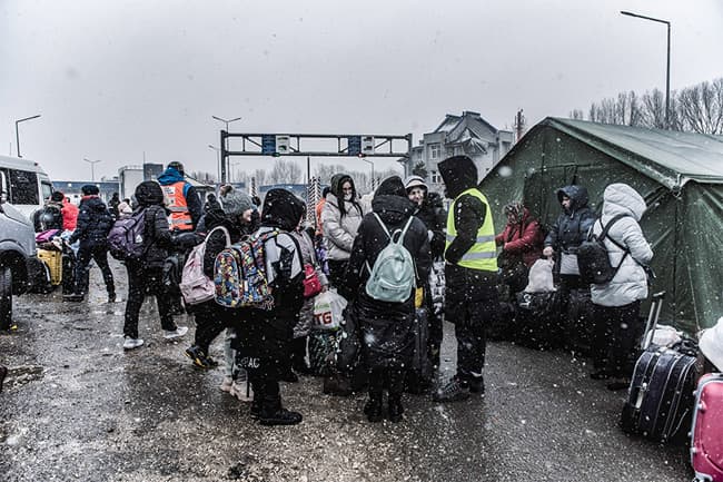 32 Sri Lankans evacuated from Ukraine as violent conflict intensifies