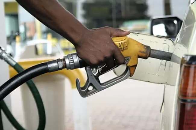 Sri Lanka expecting petrol shipment tonight: Minister