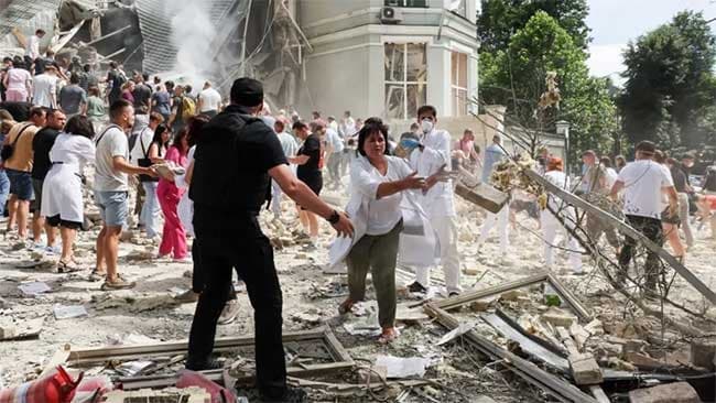 At least 20 dead in Russian attack on Ukraine cities
