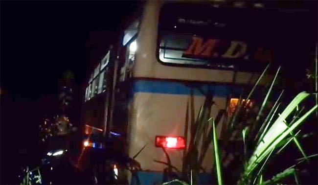 Over 20 injured as bus plunges off precipice in Welimada