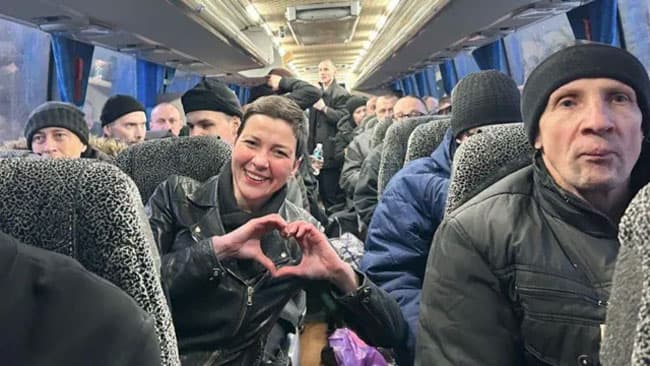 Belarus frees 123 prisoners as US lifts sanctions