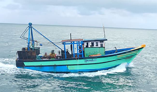 12 Indian fishermen arrested for poaching in Sri Lankan waters