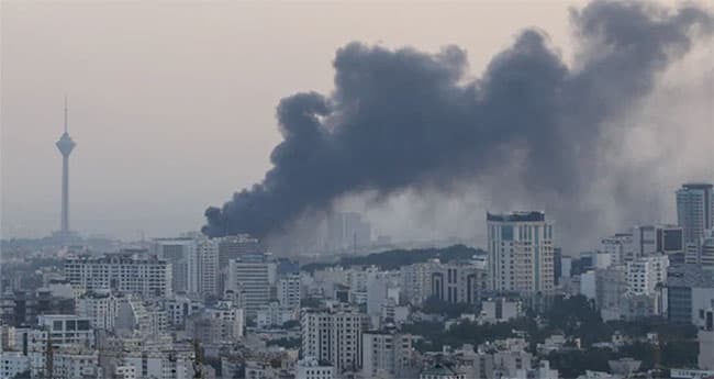 Iran launches new wave of strikes against Israel, US bases in Middle East