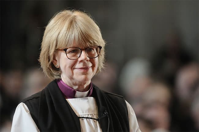 First female Archbishop of Canterbury to be enthroned