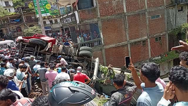 Four dead, several injured in multi-vehicle crash in Akurana