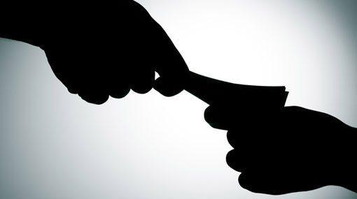 Bambalapitiya Grama Niladhari arrested on bribery charge