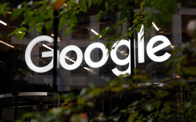 Google in talks to move into banking