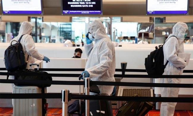 Singapore to make travellers wear electronic tags to enforce quarantine