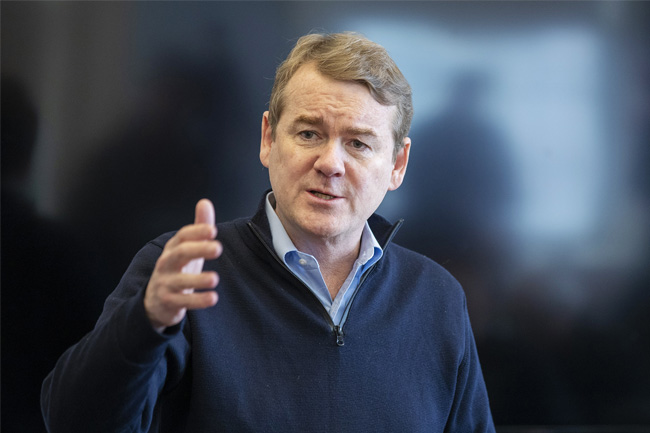 Democratic senator urges Apple and Google to ban TikTok from their app stores