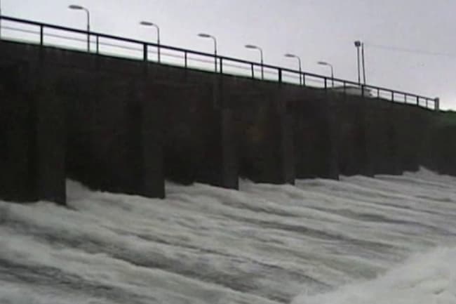 Sluice gates of Parakrama Samudra opened after heavy rains