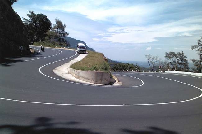 Kandy - Mahiyanganaya road temporarily closed