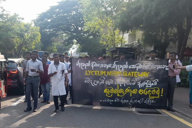 Police fire water cannons at protesting medical students in Colombo