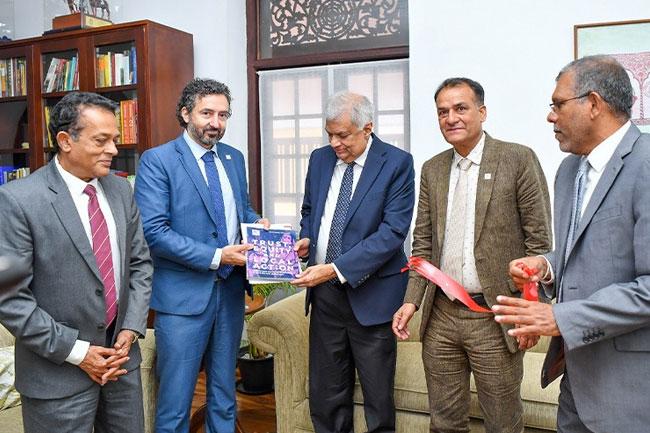 President holds crucial meeting with IFRC and SLRCS leaders