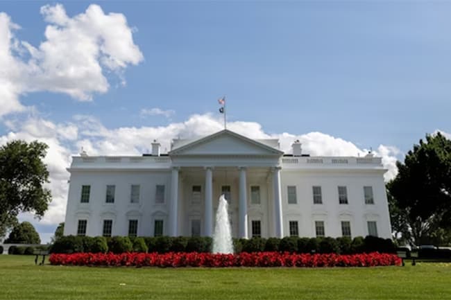 White House briefly evacuated after mysterious ‘white powder’ found