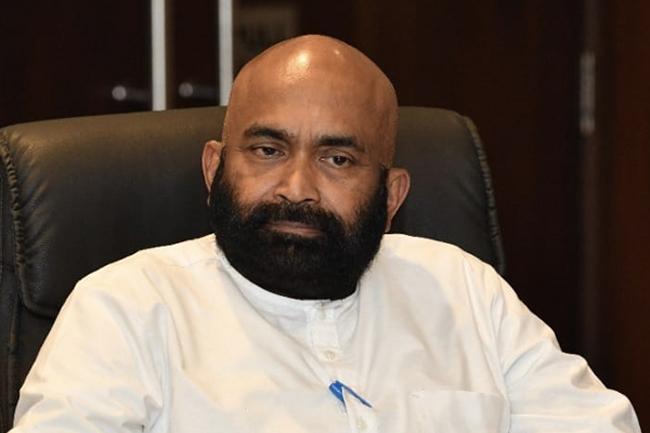State Minister calls for urgent report on Bambalapitiya shooting involving excise officers