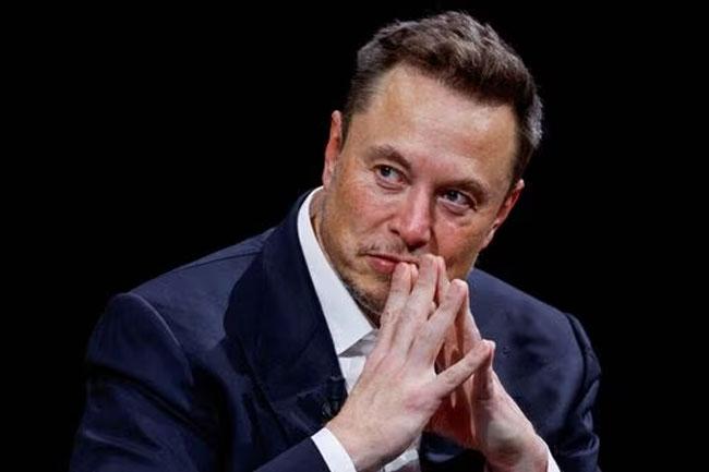 Musk’s xAI set to launch first AI model to select group