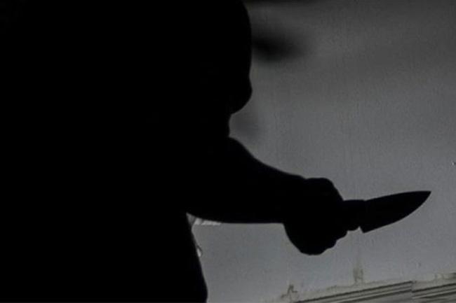 Book shop owner injured in sword attack in Pannipitiya