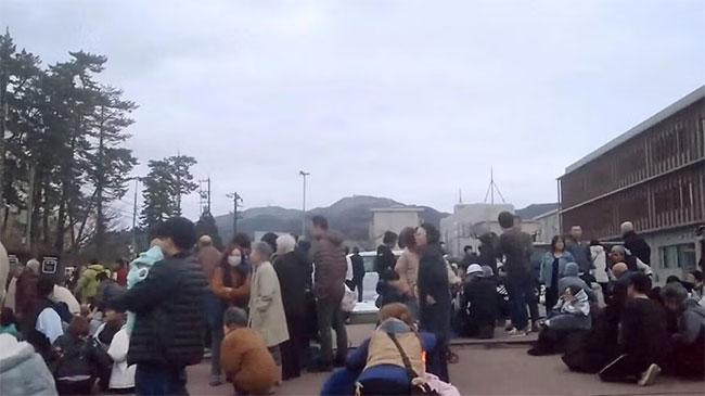 Tsunami hits South Korea’s east coast, Russia issues tsunami warning