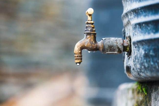 Minister Jeevan hints at water tariffs reduction