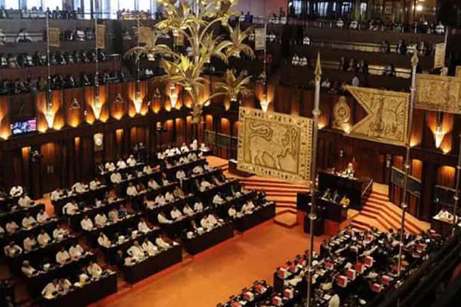 Parliament adjourned for special party leaders meeting