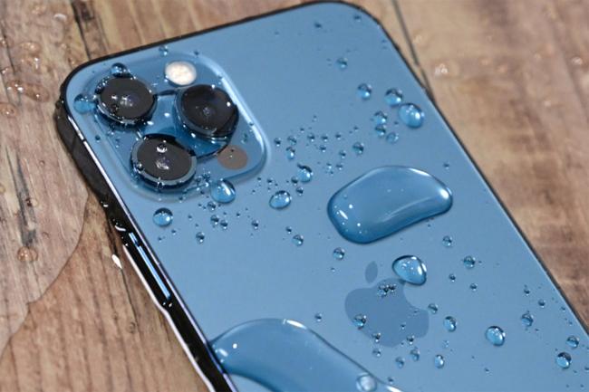 Don’t dry your iPhone in a bag of rice, says Apple
