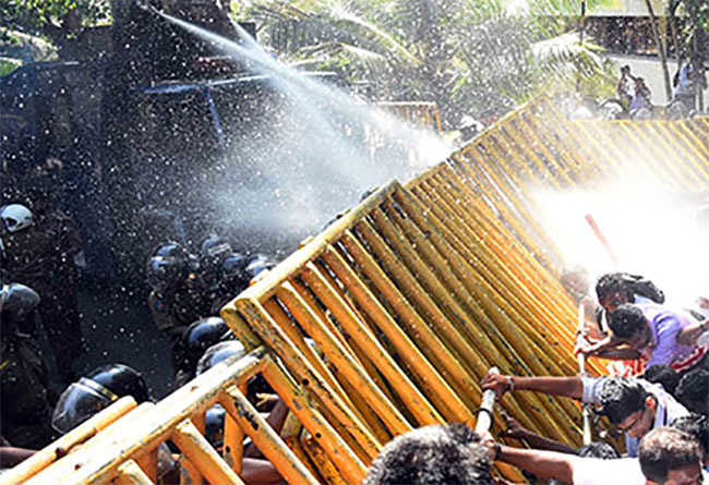 Tear gas fired at protest near J’pura University