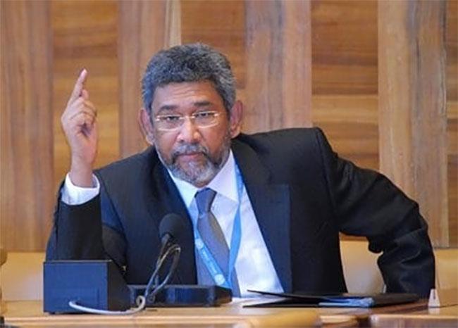 Ex-diplomat slams govt’s handling of external debt restructuring process