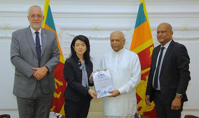 UNDP’s local governance symposium recommendations handed over to Prime Minister