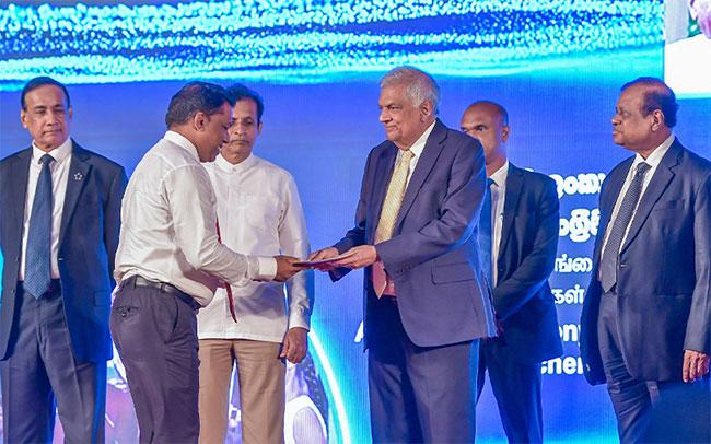Teaching positions in national schools awarded to over 1,700 graduates