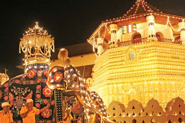 Kandy Esala Perahera commences