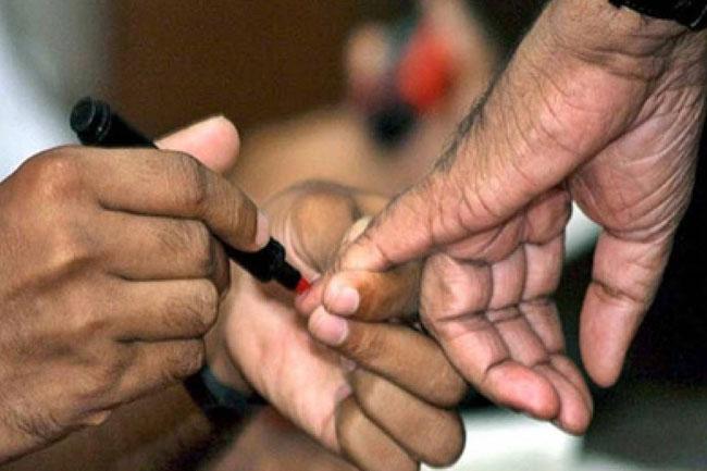 EC refutes reports claiming voters can cast votes at any polling station