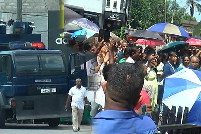 Tense situation near Examinations Dept. as parents protest