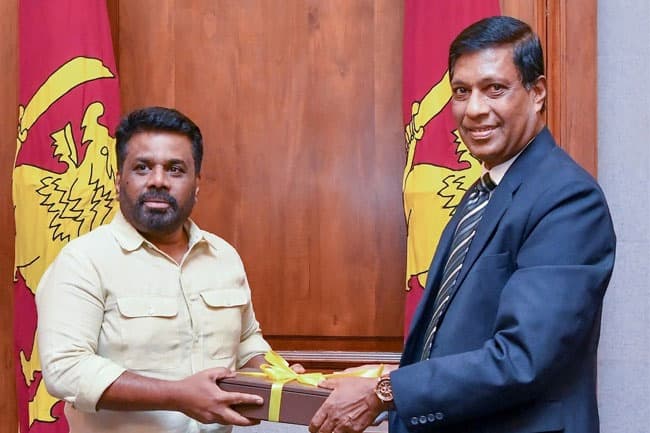 Committee report on privileges of MPs and ex-Presidents presented to President