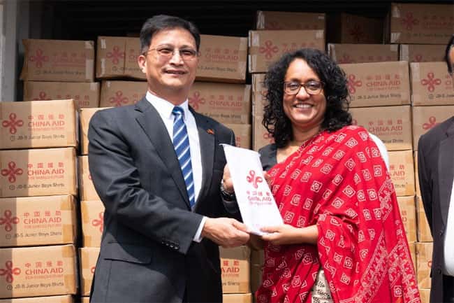 Sri Lanka receives China’s fabric grant for 2025 school uniforms