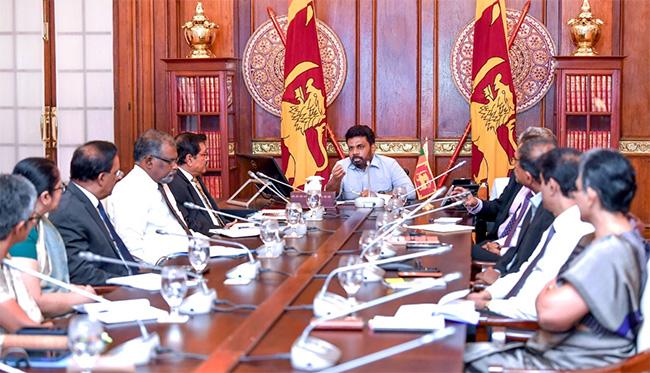 President calls for strengthening Sri Lanka’s financial system