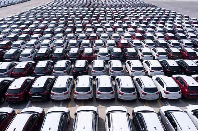 Finance Ministry warns of import permit suspension for unregistered vehicles