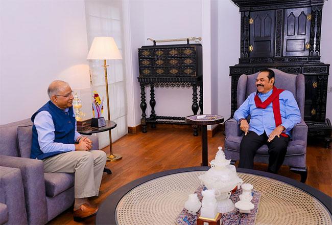Indian HC meets ex-Presidents Mahinda and Ranil