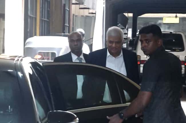 Ex-President Ranil leaves Bribery Commission after giving statement