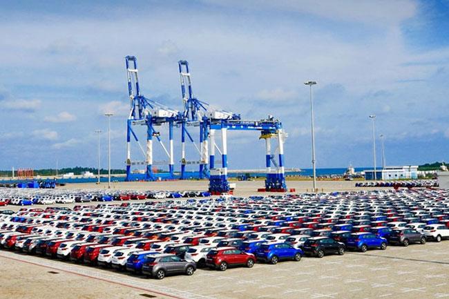 Govt eases several more restrictions on vehicle imports