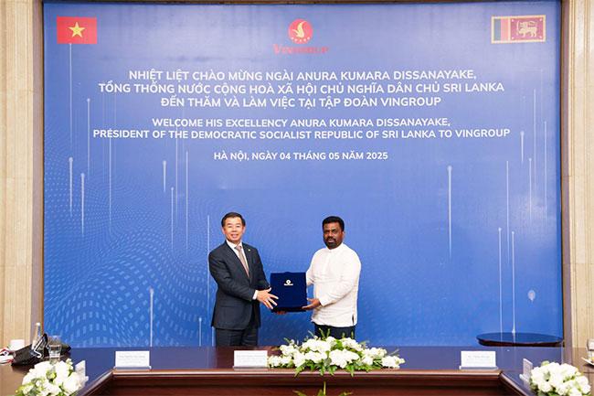 President invites Vietnam’s Vingroup to invest in Sri Lanka