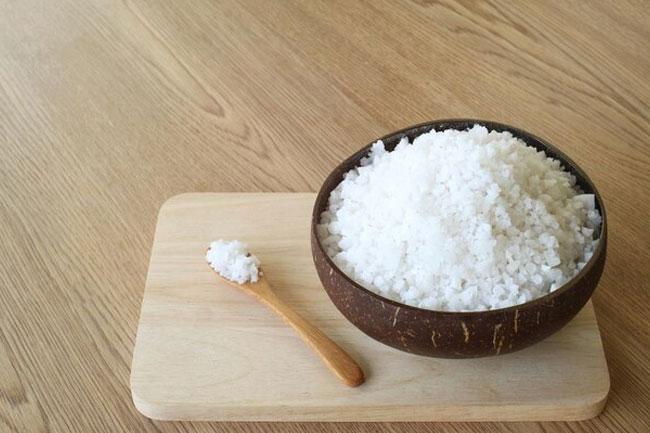 Over 3,000 MT of salt to arrive from India today amid shortage
