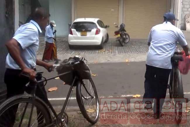 Postal workers’ strike continues island-wide as Minister urges to resume duties