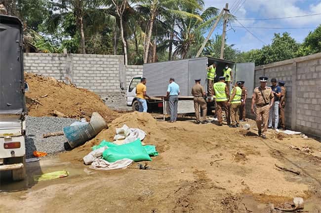 Another lorry with 200kg of substances believed to be ‘Ice’ and heroin found in Tangalle