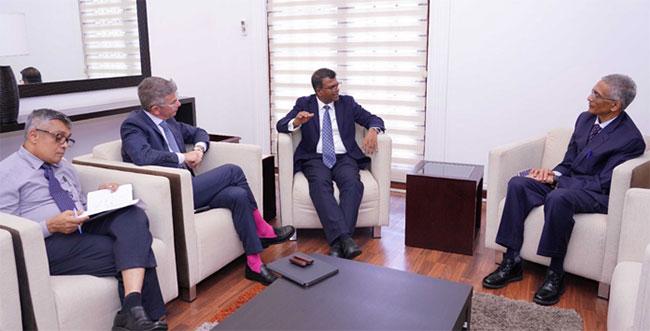 Sri Lanka-World Bank review on-going development projects