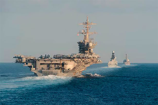 Two warships transit Strait of Hormuz: US Officials