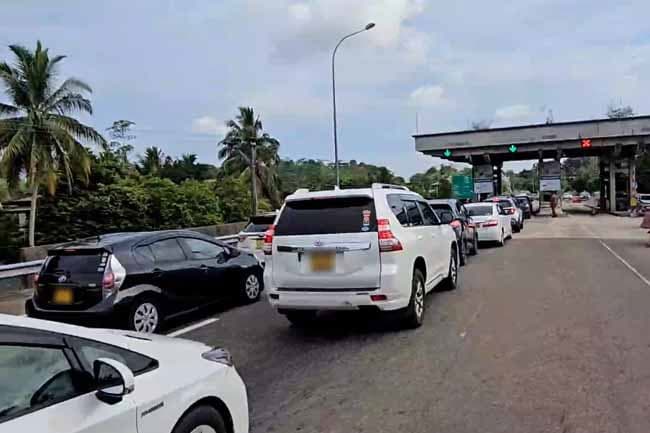 Congestion reported near expressway toll gates after New Year holidays