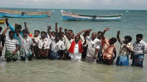 Indian fisherman protest against arrests made by SL Navy