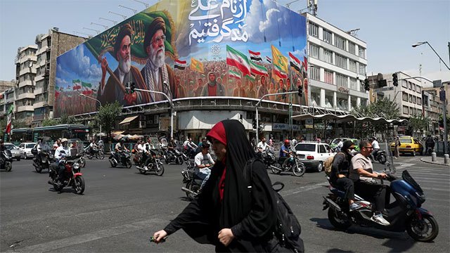 US eyes Iranian assets for Gulf allies' reconstruction, source says