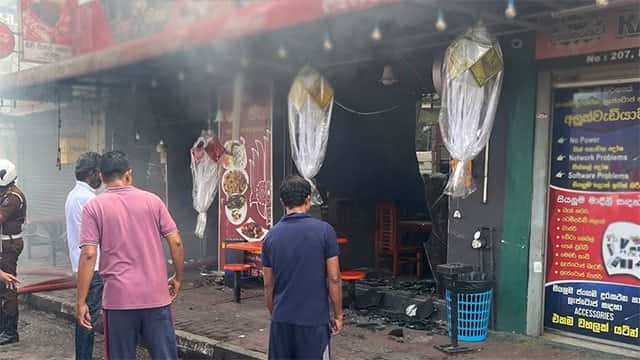Four injured in restaurant fire near Thalawathugoda Junction