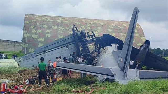 Five killed in India military transport plane crash